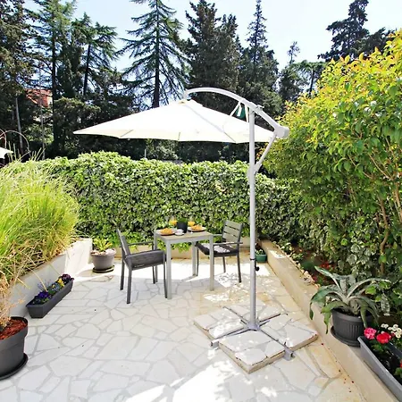 Daire Luxury Gold And Grey Zadar